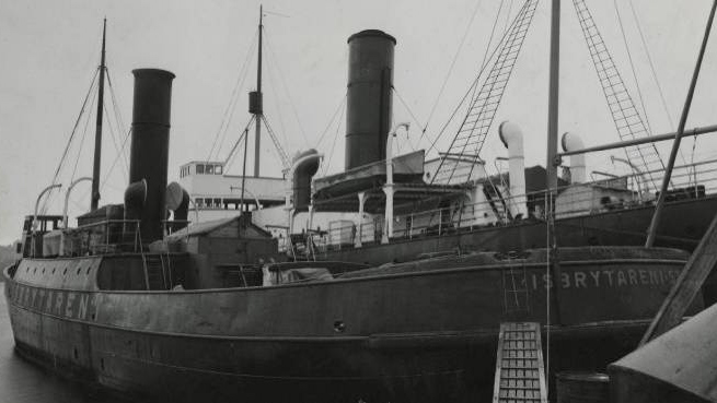 Isbrytaren I och II vid Djurgårdsvarvet, december 1952. 